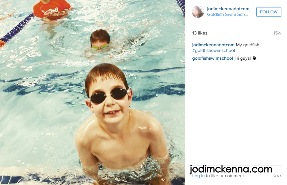 Goldfish swim school